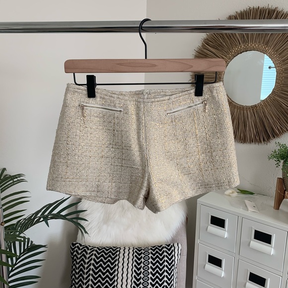 Forever 21 Pants - NWOT Cream + Gold Textured Knit Dress Shorts F21